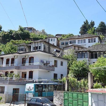 Hotel Brahimi Gjirokastër Eksteriør bilde