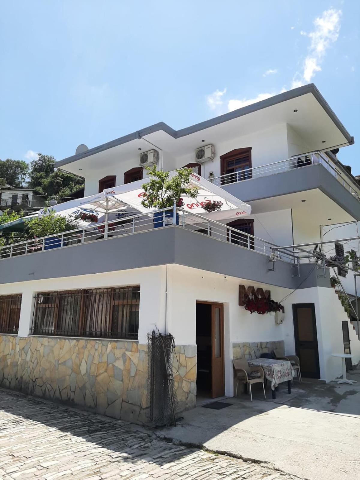 Hotel Brahimi Gjirokastër Eksteriør bilde